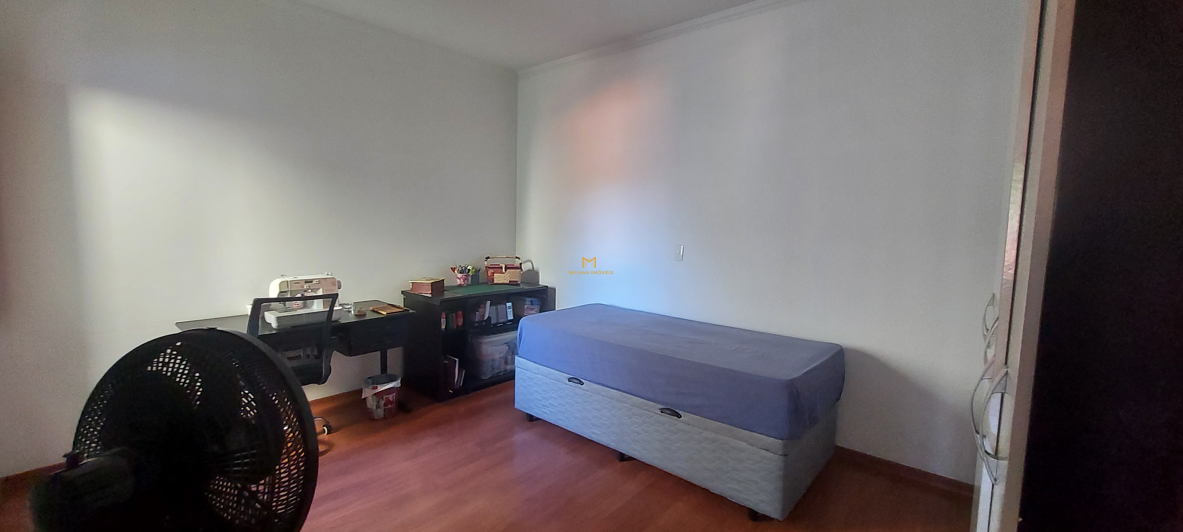 Casa à venda com 3 quartos, 204m² - Foto 11