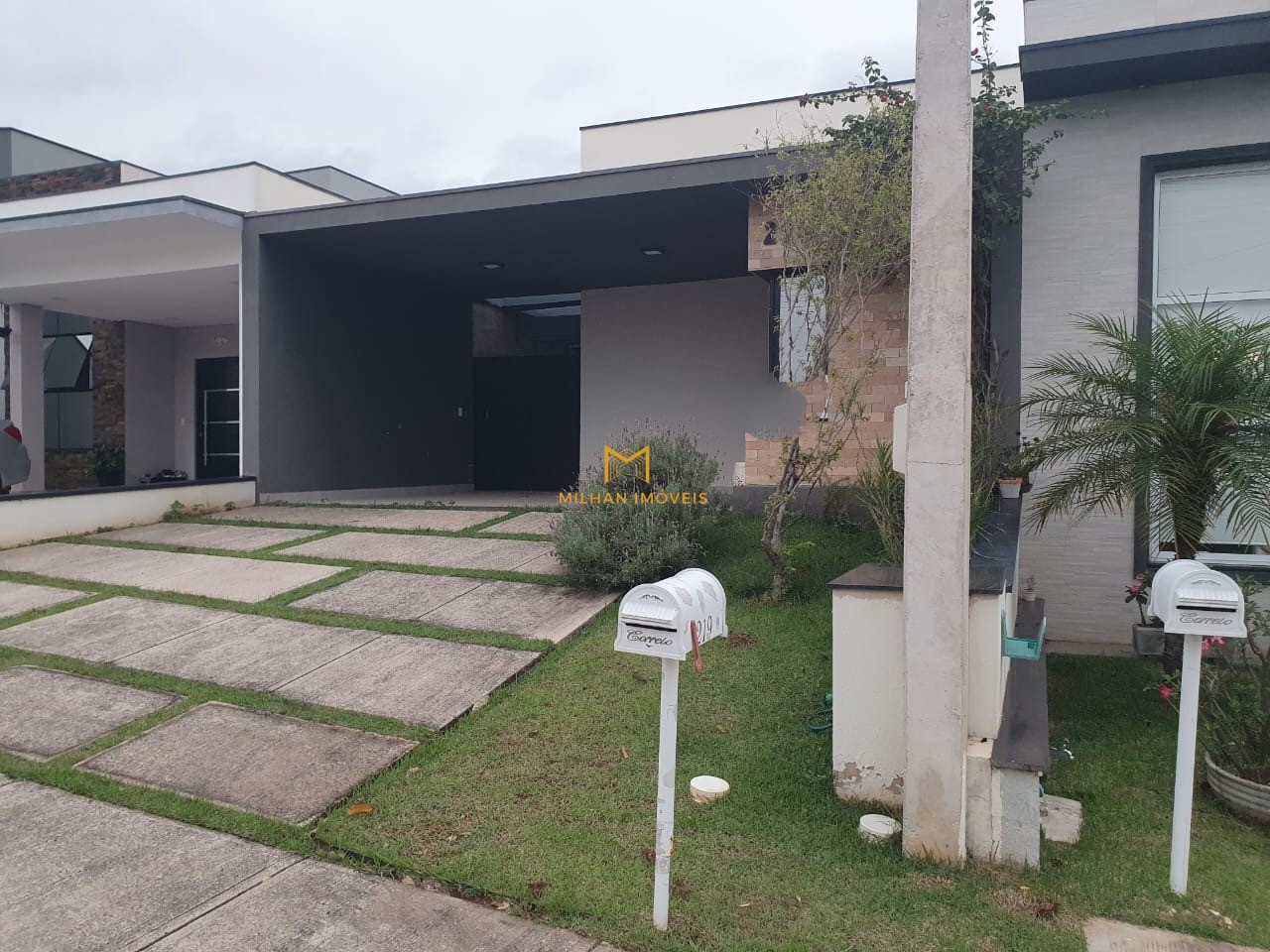 Casa de Condomínio à venda com 3 quartos, 200m² - Foto 2