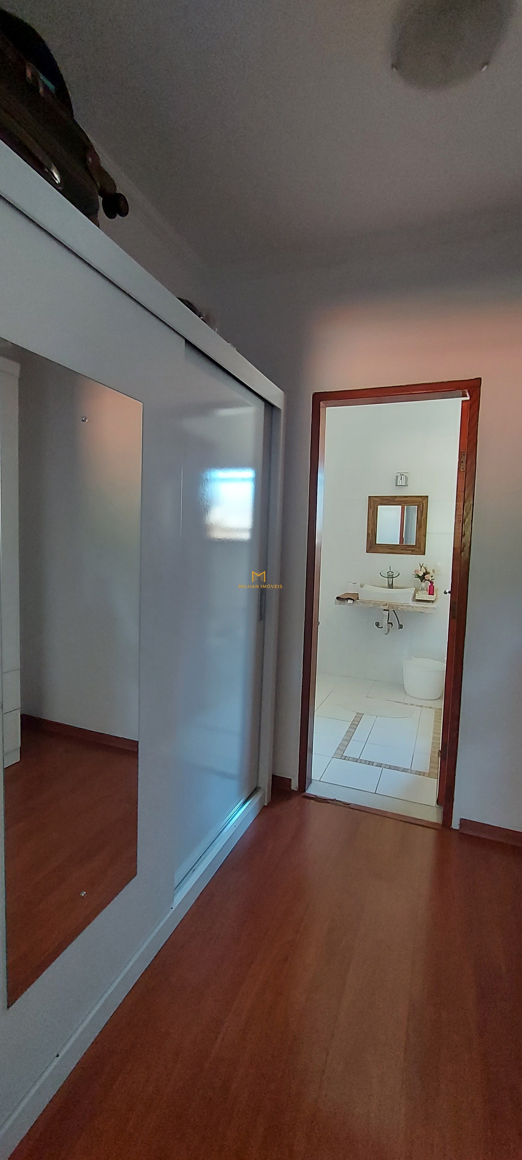 Casa à venda com 3 quartos, 204m² - Foto 7