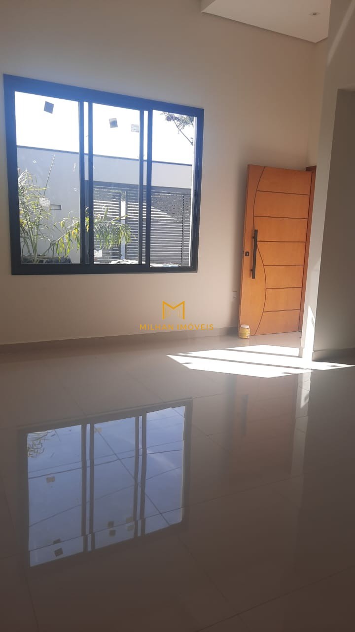 Casa à venda com 2 quartos, 78m² - Foto 1