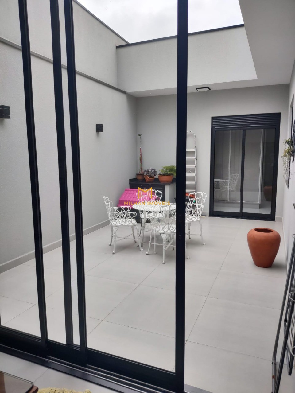 Casa de Condomínio à venda com 3 quartos, 210m² - Foto 18