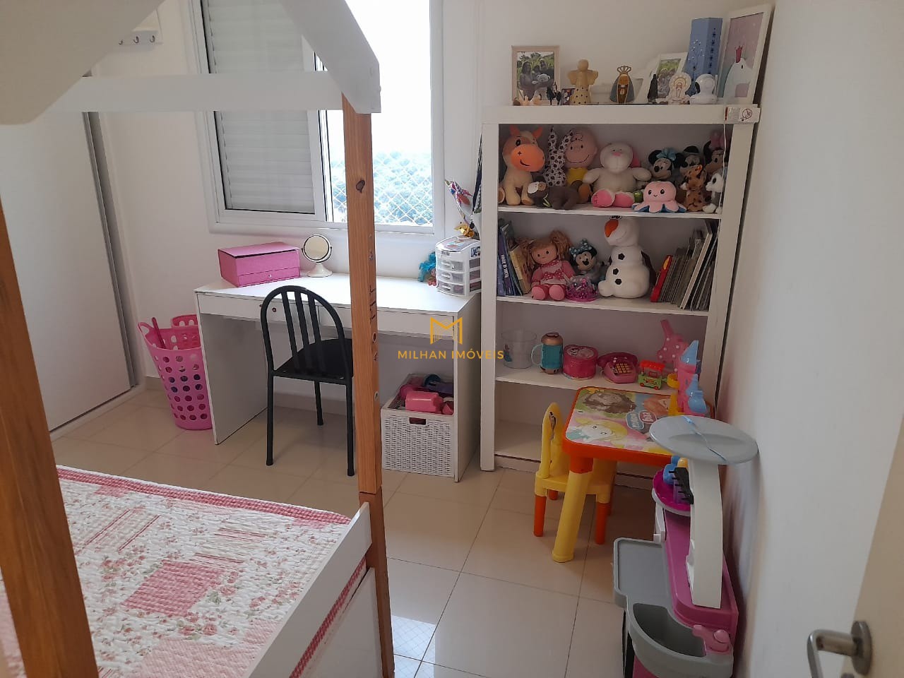 Apartamento à venda com 2 quartos, 68m² - Foto 3