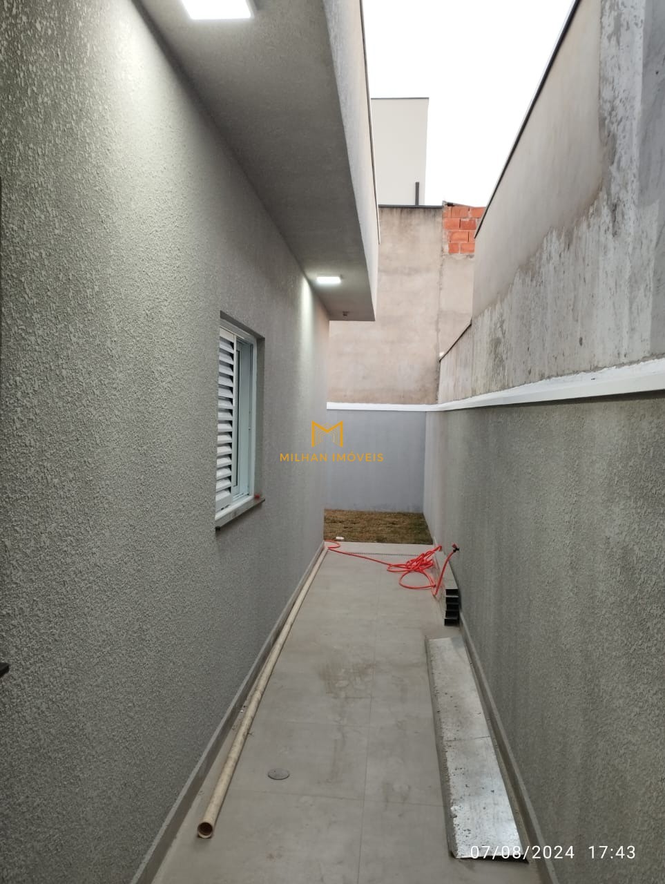 Casa à venda com 3 quartos, 175m² - Foto 2