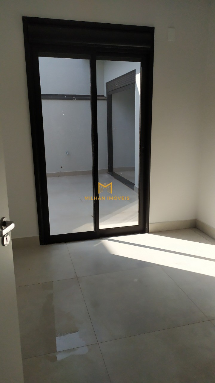 Casa de Condomínio à venda com 3 quartos, 215m² - Foto 5