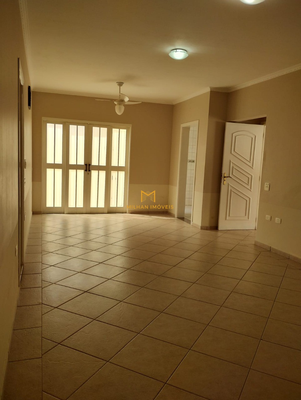 Casa à venda com 3 quartos, 300m² - Foto 9