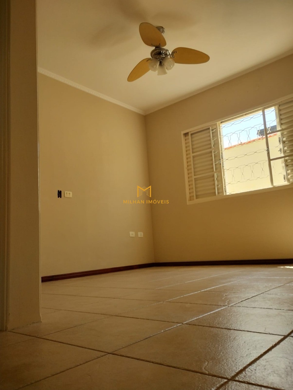 Casa à venda com 3 quartos, 300m² - Foto 17