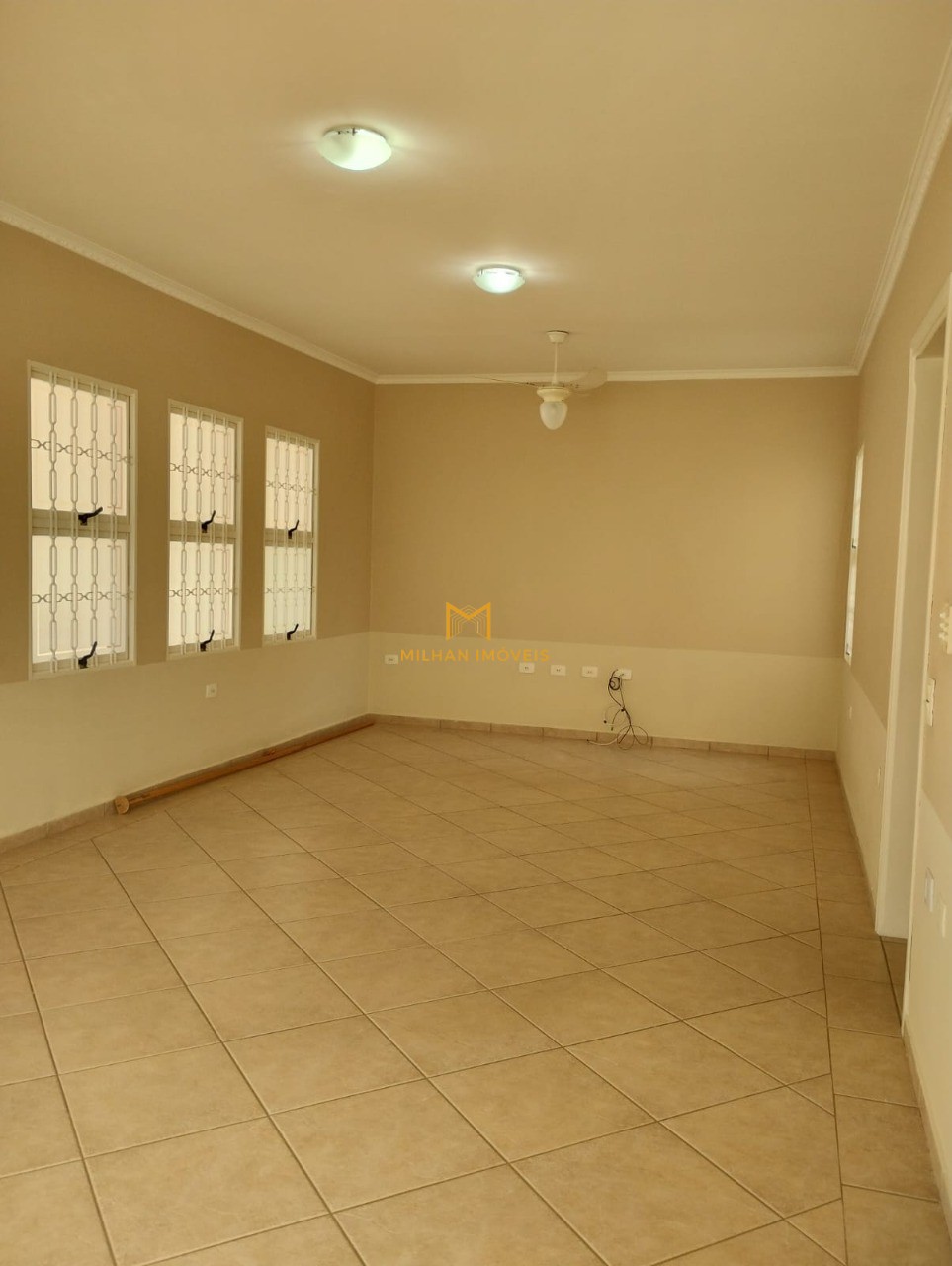 Casa à venda com 3 quartos, 300m² - Foto 6