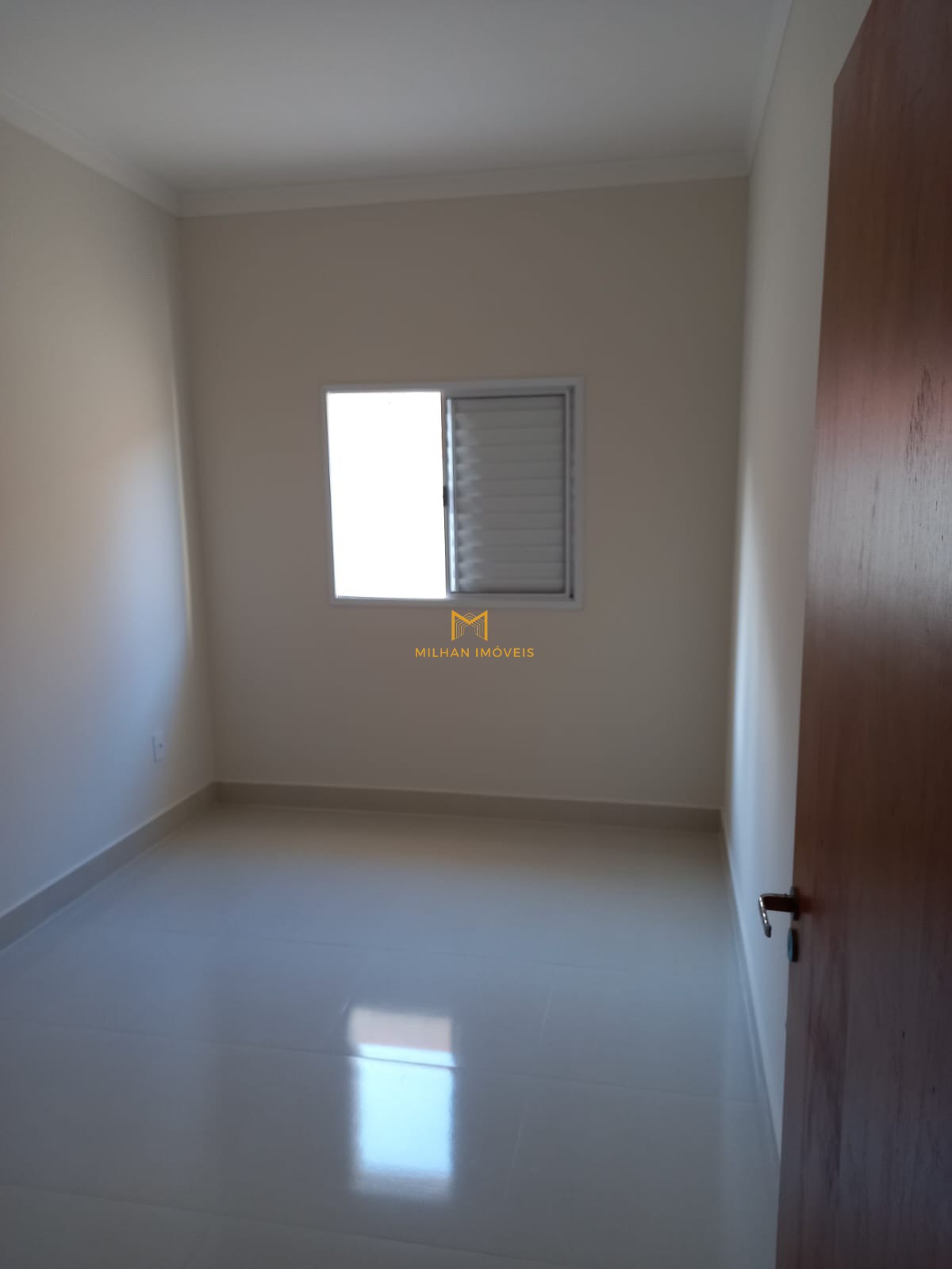 Casa à venda com 2 quartos, 150m² - Foto 3