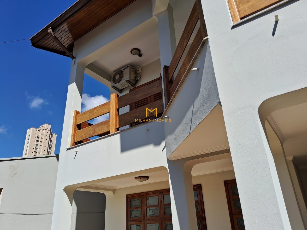 Prédio Inteiro à venda e aluguel com 3 quartos, 200m² - Foto 6