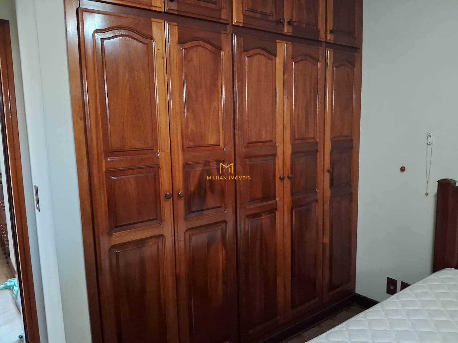 Prédio Inteiro à venda e aluguel com 3 quartos, 200m² - Foto 9