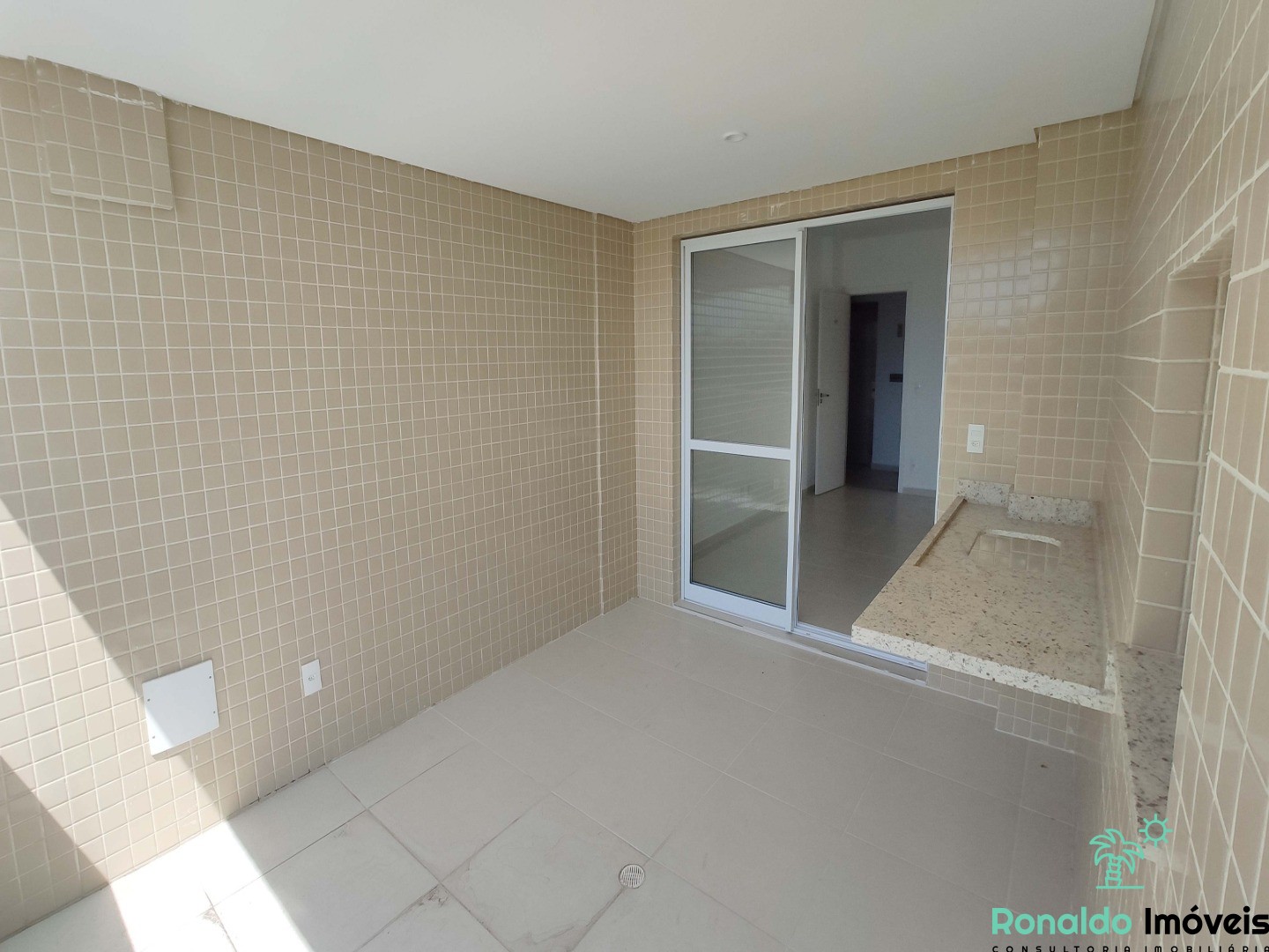 Apartamento à venda com 2 quartos, 68m² - Foto 7