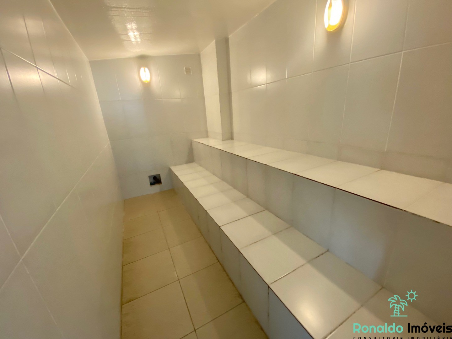 Apartamento à venda com 2 quartos, 75m² - Foto 15