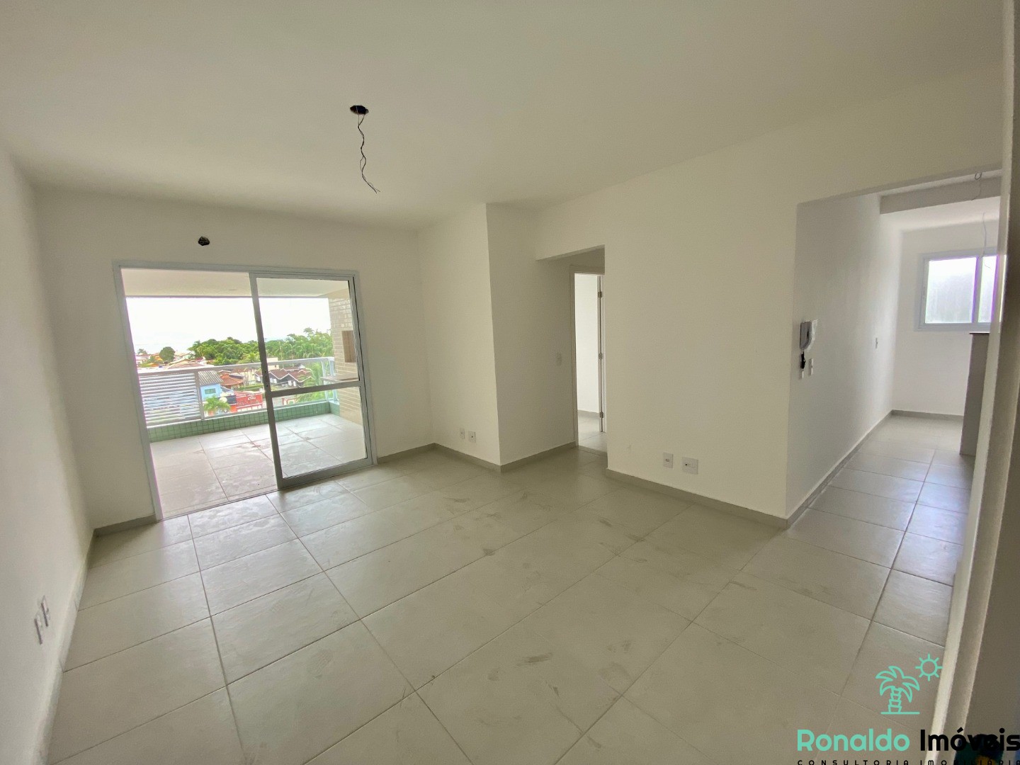 Apartamento à venda com 2 quartos, 68m² - Foto 1