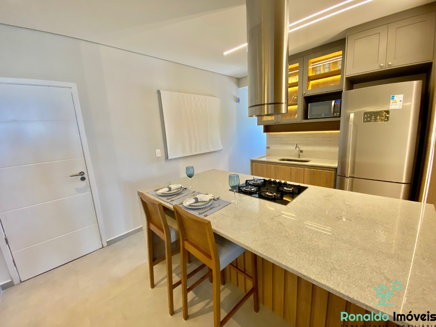 Apartamento à venda com 3 quartos, 118m² - Foto 4