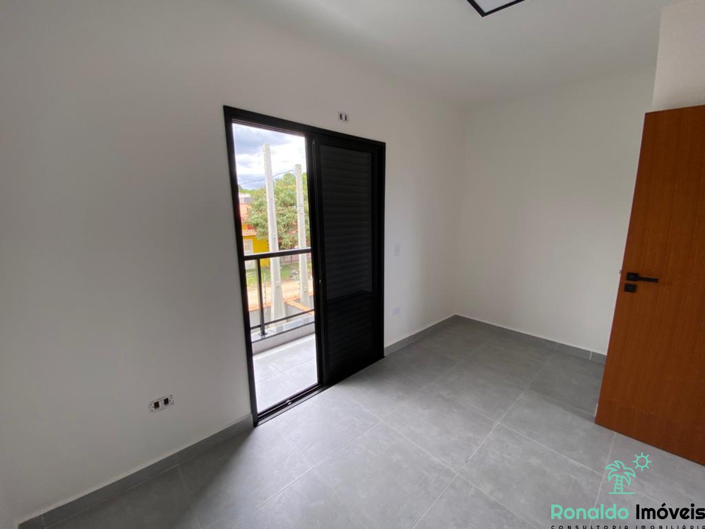 Casa à venda com 2 quartos, 80m² - Foto 10