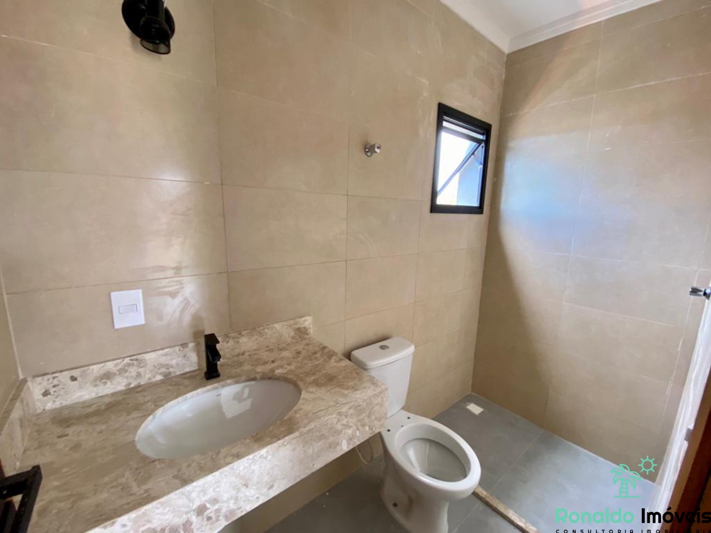 Casa à venda com 2 quartos, 80m² - Foto 11