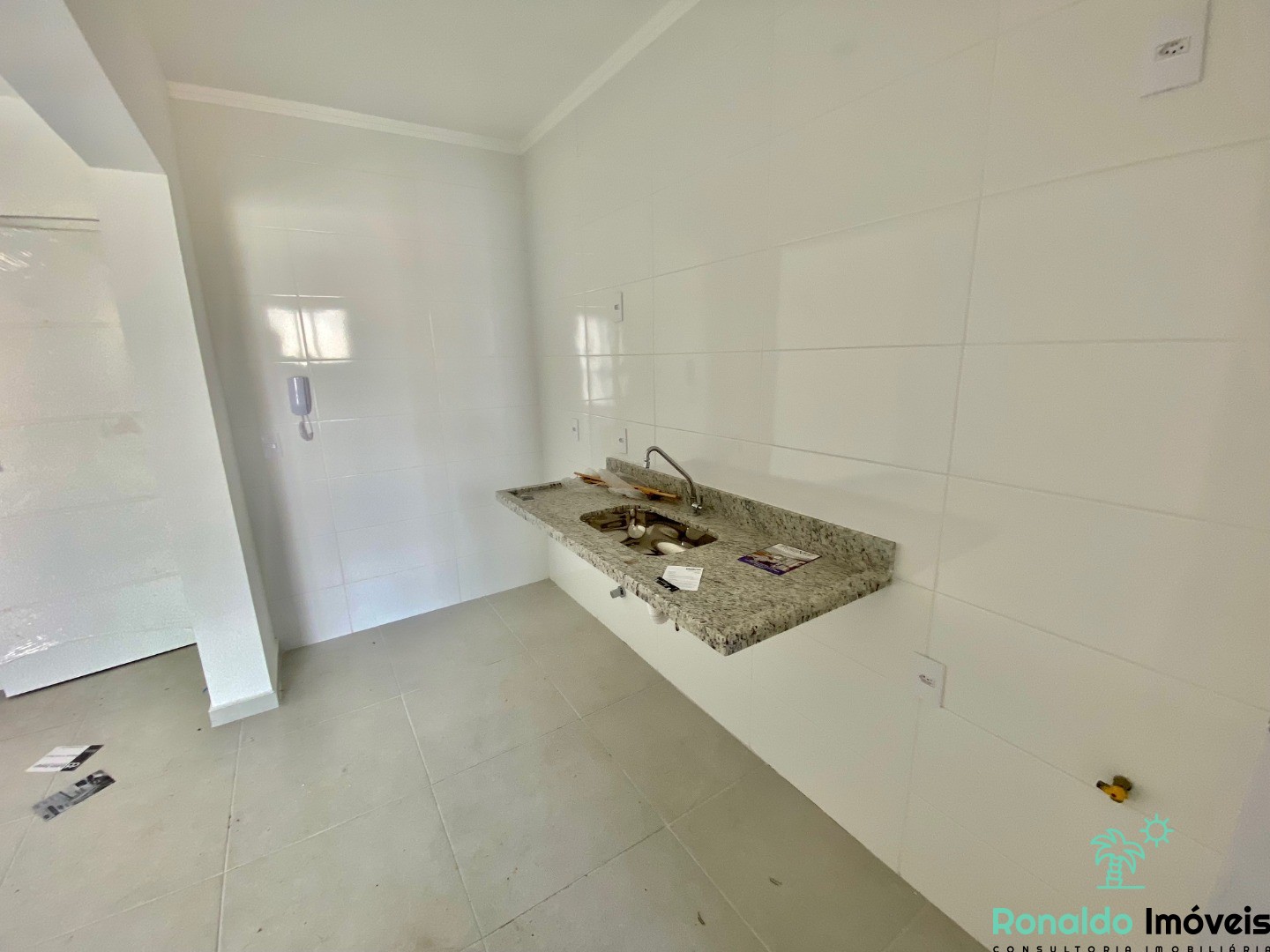 Apartamento à venda com 2 quartos, 68m² - Foto 11