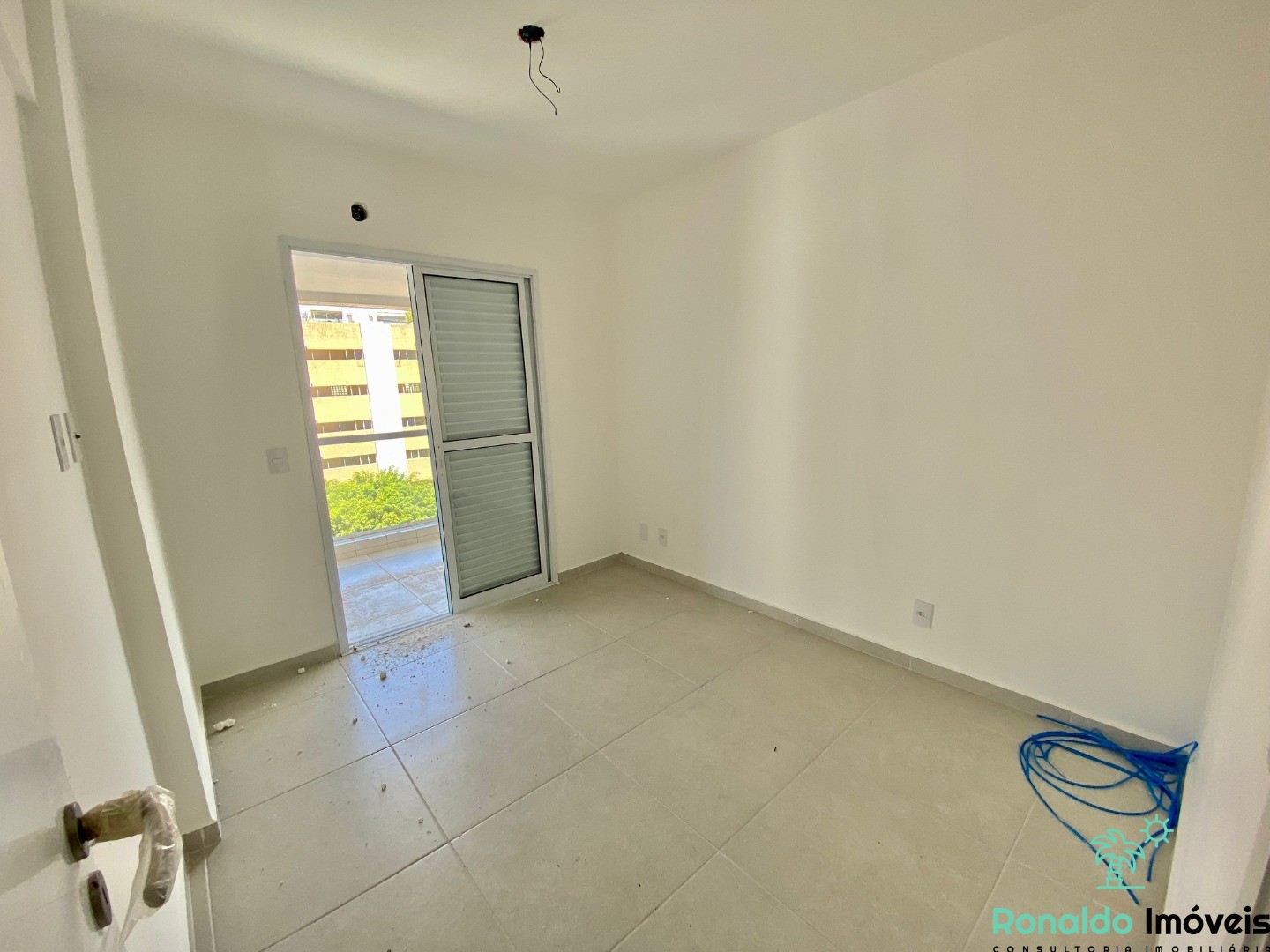 Apartamento à venda com 2 quartos, 68m² - Foto 15