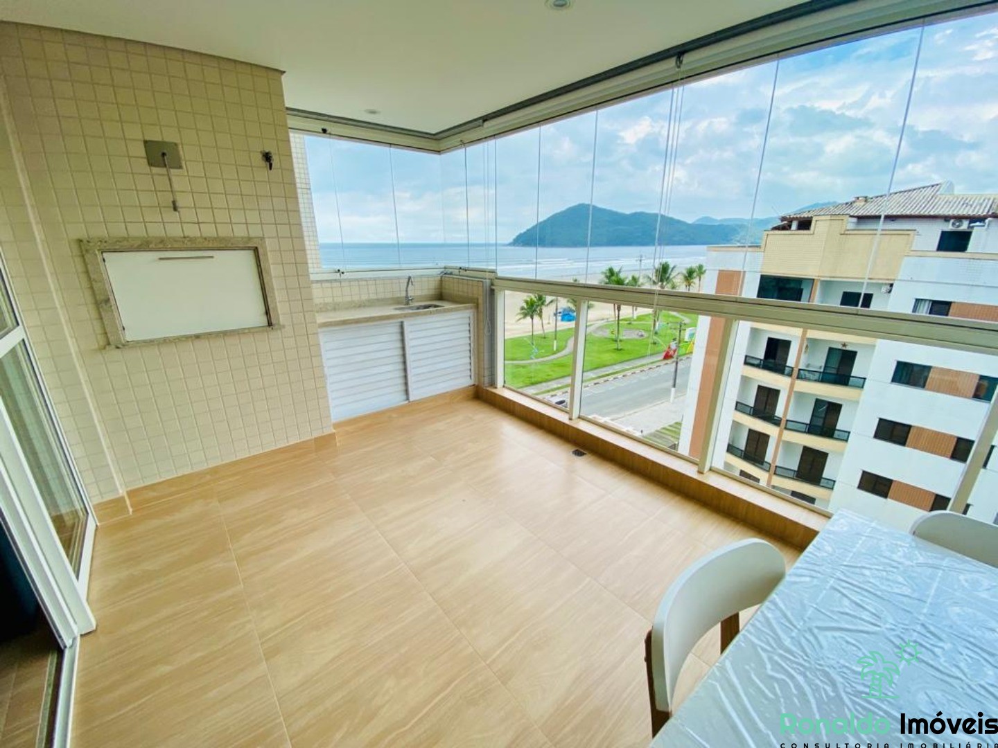 Apartamento à venda com 4 quartos, 139m² - Foto 4