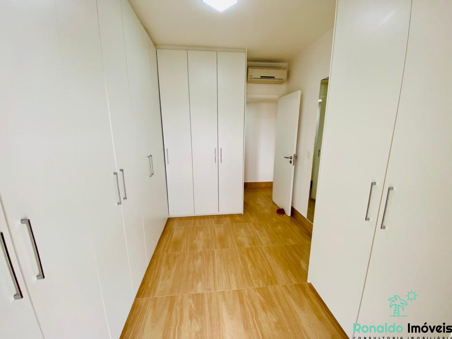 Apartamento à venda com 4 quartos, 139m² - Foto 18