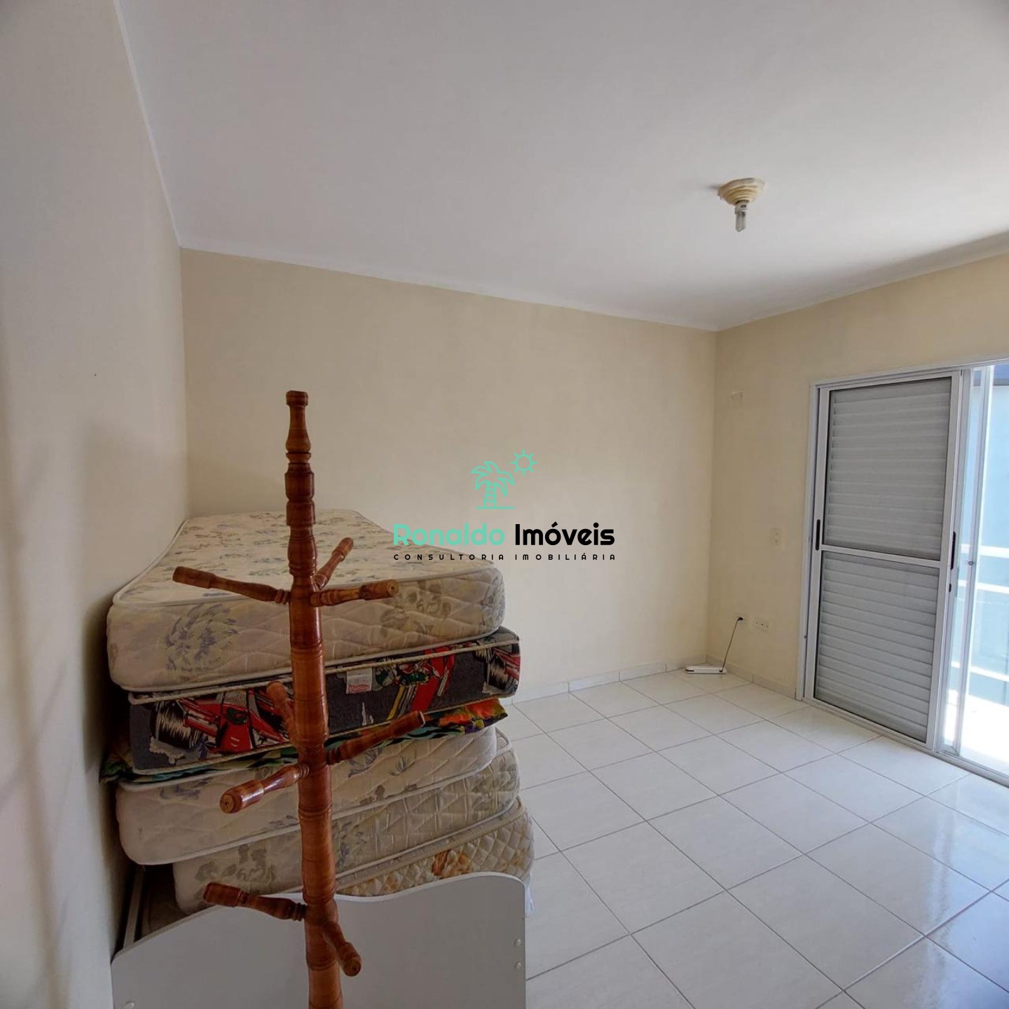 Casa à venda com 3 quartos, 86m² - Foto 15