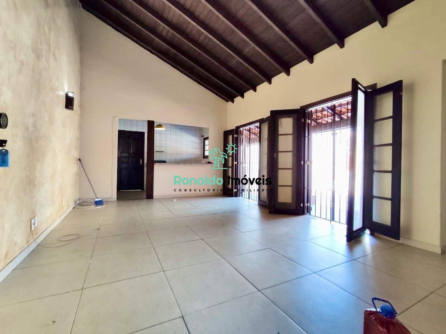 Casa à venda com 3 quartos, 162m² - Foto 11