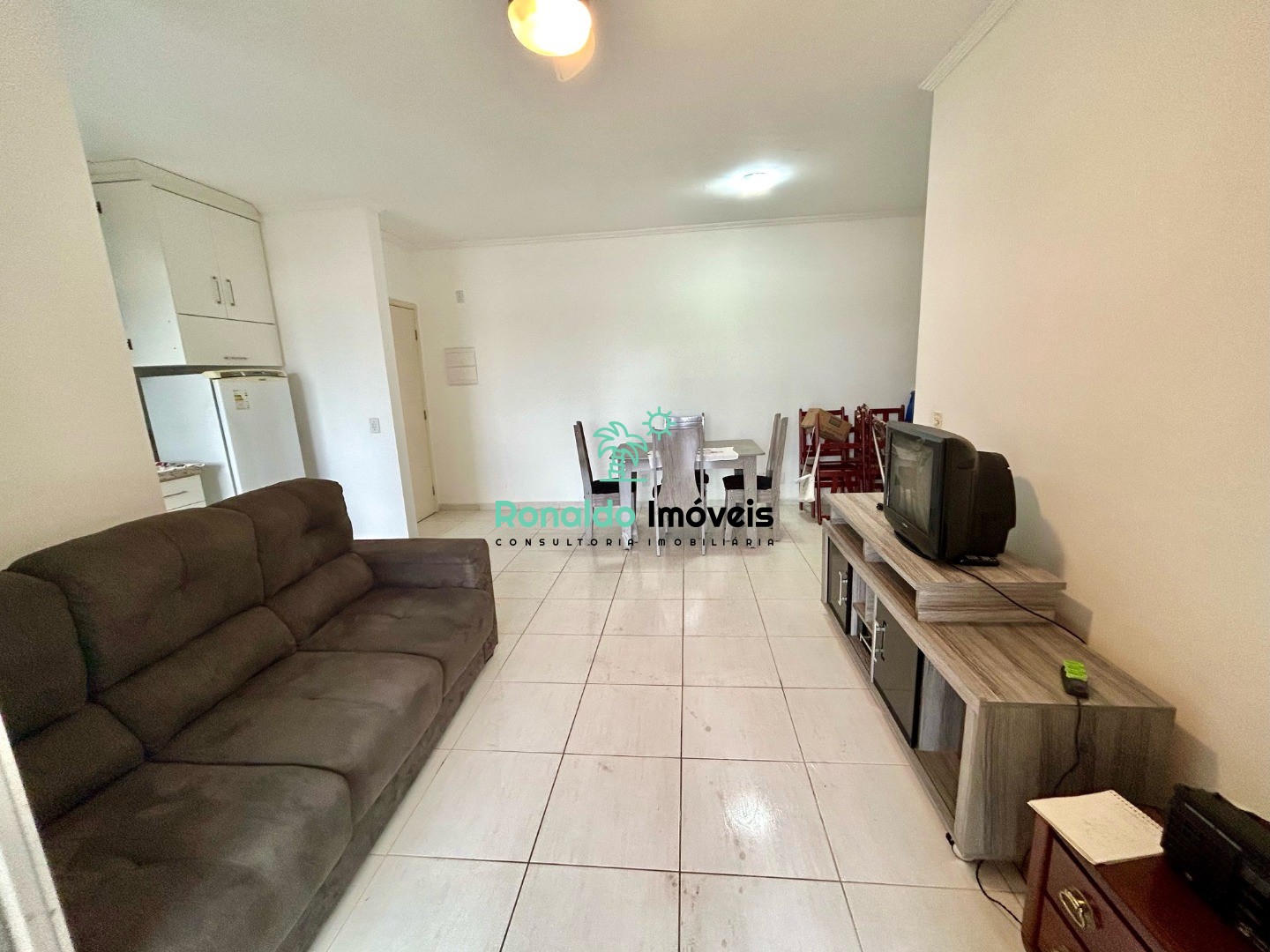 Apartamento à venda com 2 quartos, 78m² - Foto 11