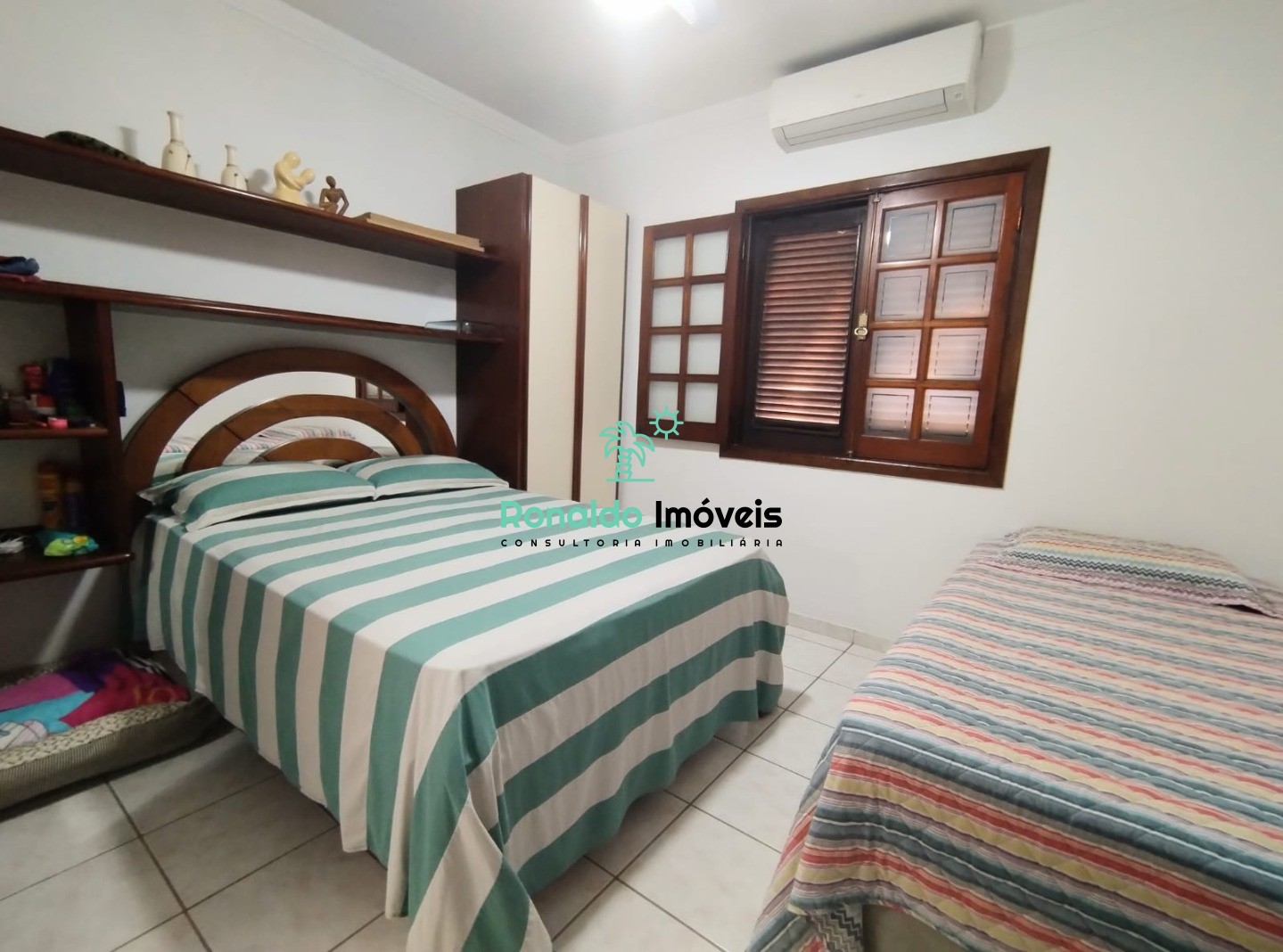 Casa à venda com 4 quartos, 319m² - Foto 11