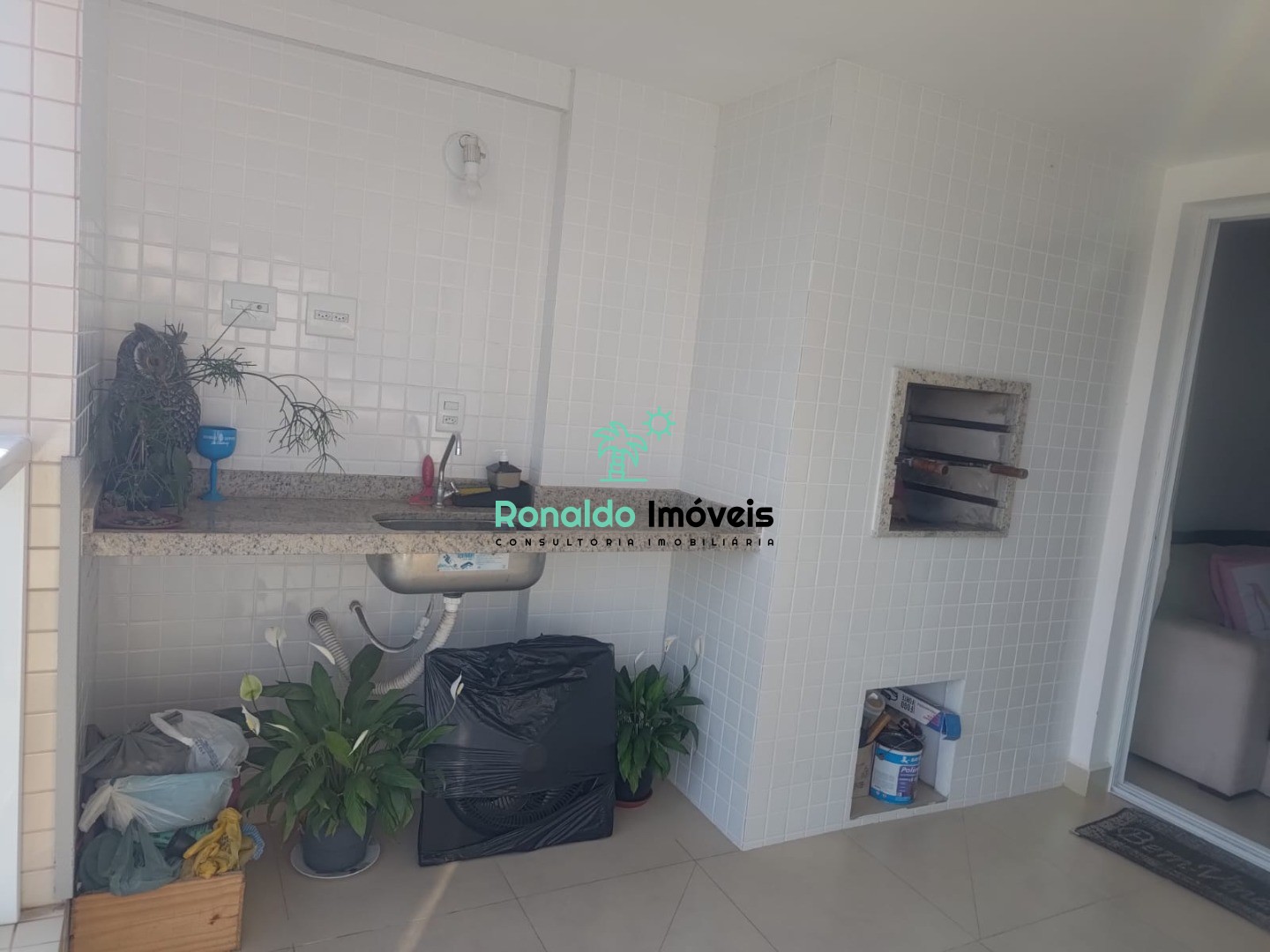 Apartamento à venda com 2 quartos, 76m² - Foto 4