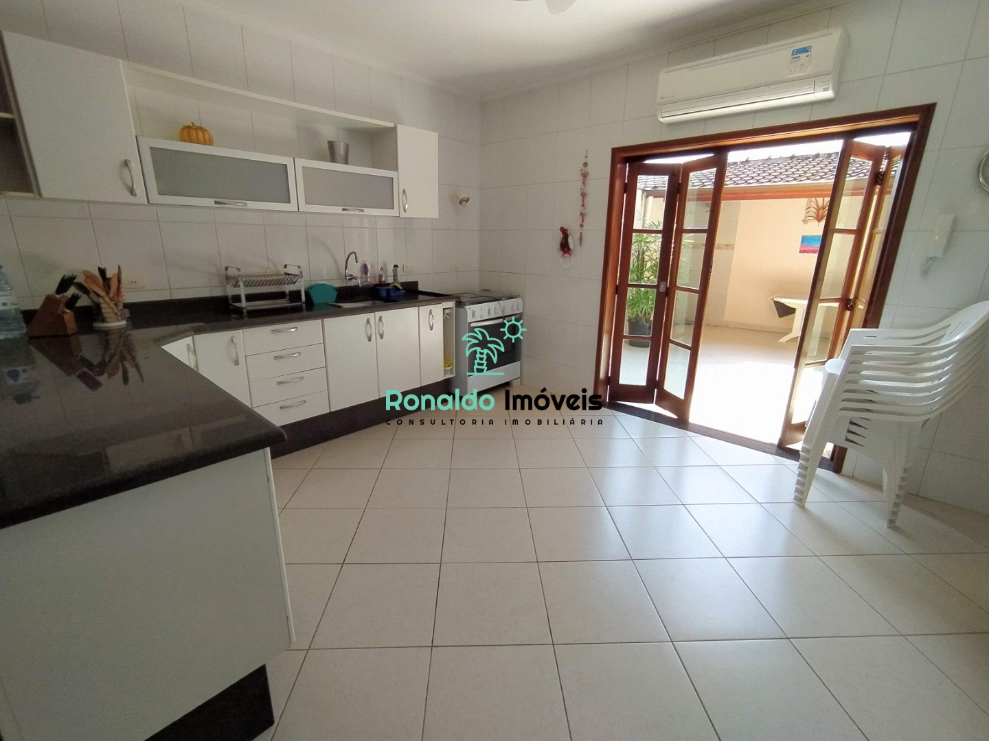 Casa à venda com 3 quartos, 134m² - Foto 6