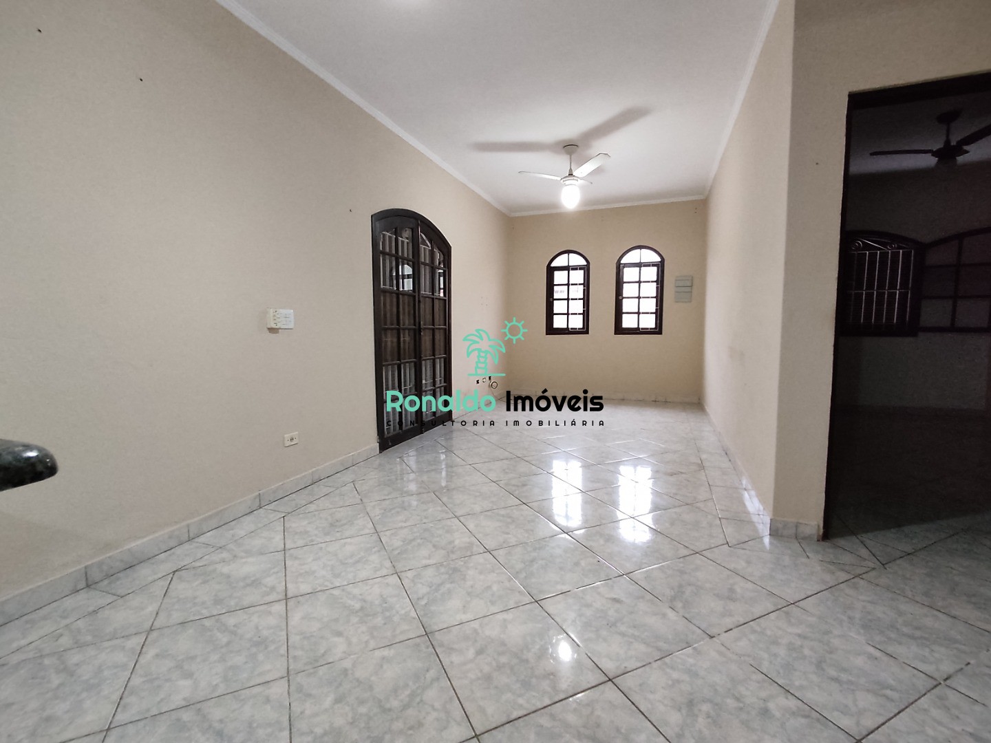 Casa à venda com 2 quartos, 138m² - Foto 12