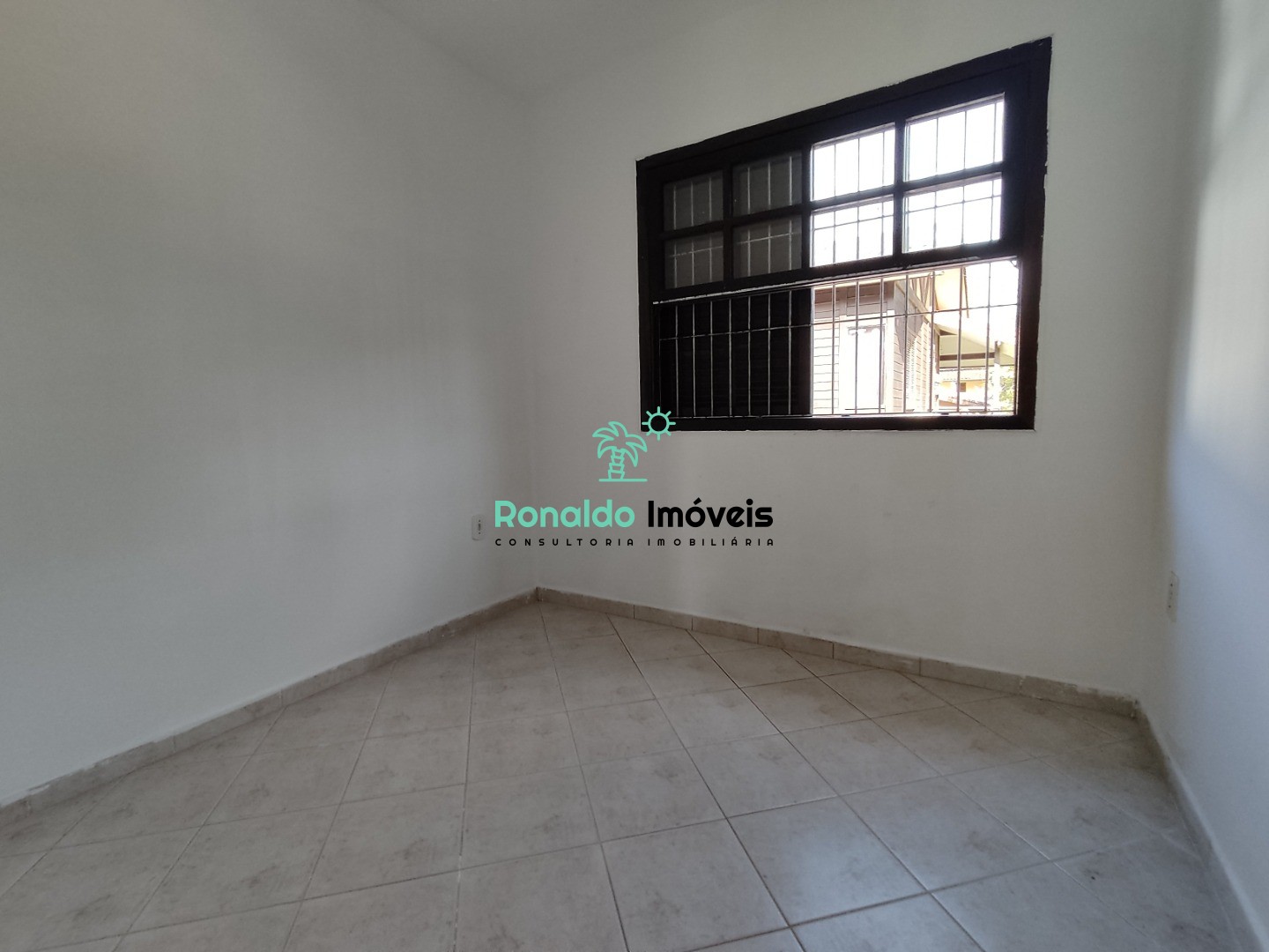 Casa à venda com 2 quartos, 88m² - Foto 14