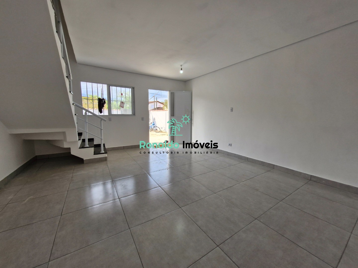 Casa à venda com 2 quartos, 105m² - Foto 9