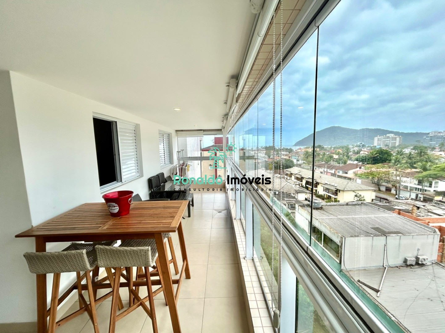 Apartamento à venda com 2 quartos, 76m² - Foto 9