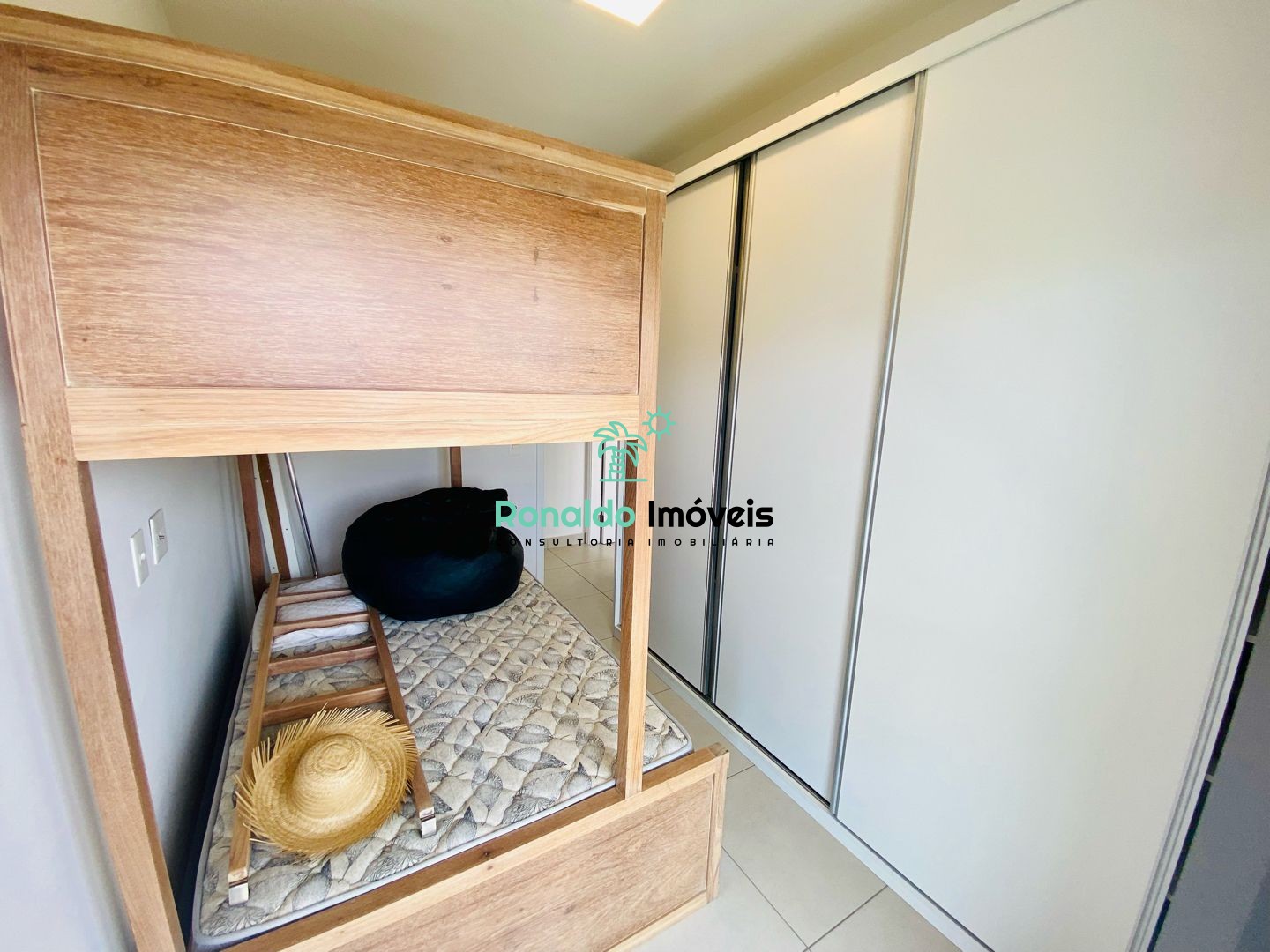 Apartamento à venda com 2 quartos, 78m² - Foto 19