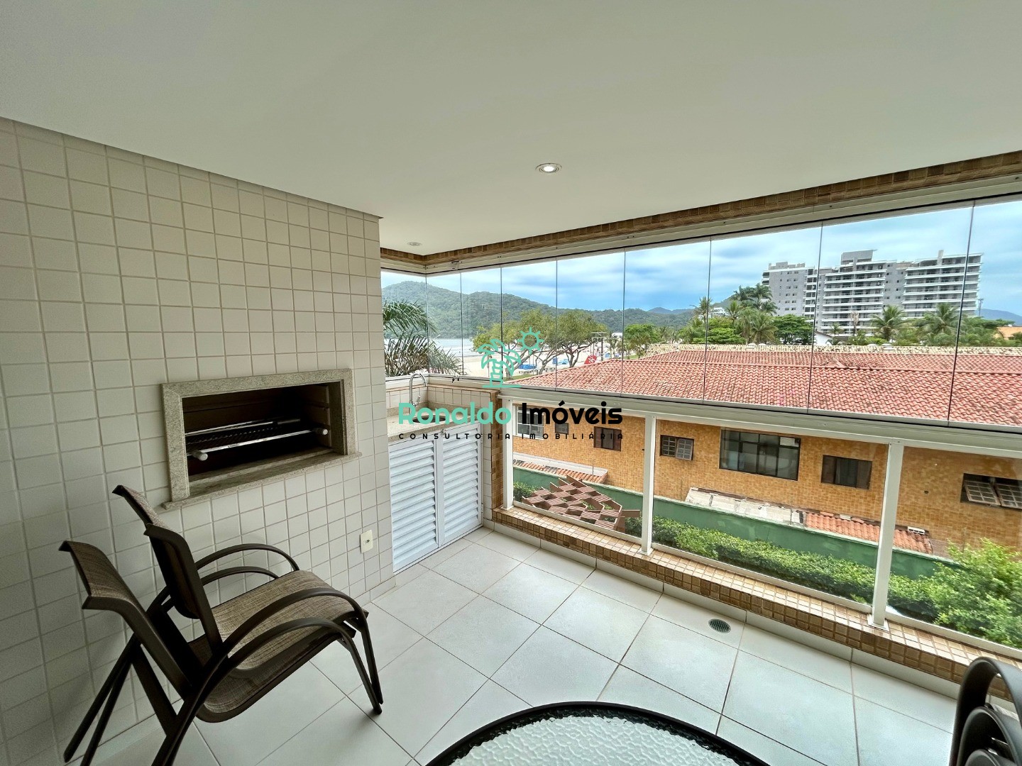 Apartamento à venda com 3 quartos, 97m² - Foto 6