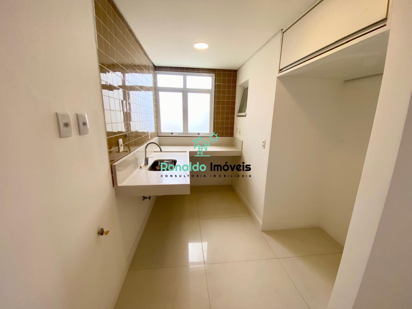 Cobertura, 3 quartos, 273 m² - Foto 4