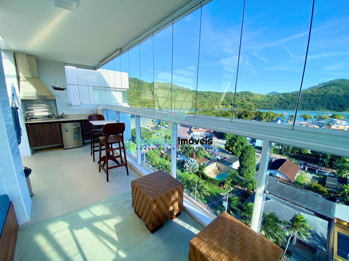 Cobertura, 3 quartos, 185 m² - Foto 4