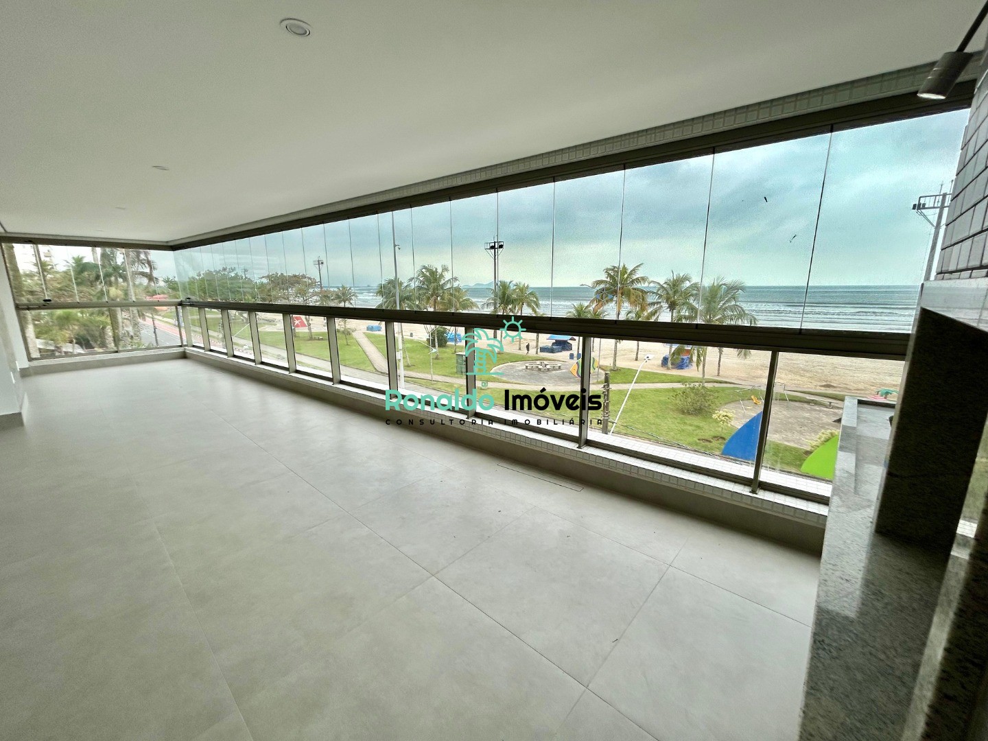 Apartamento, 3 quartos, 165 m² - Foto 1