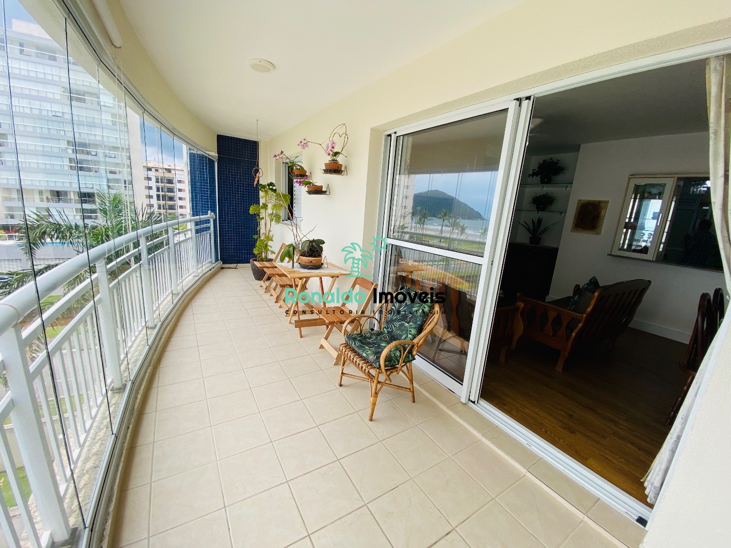 Apartamento, 3 quartos, 105 m² - Foto 2