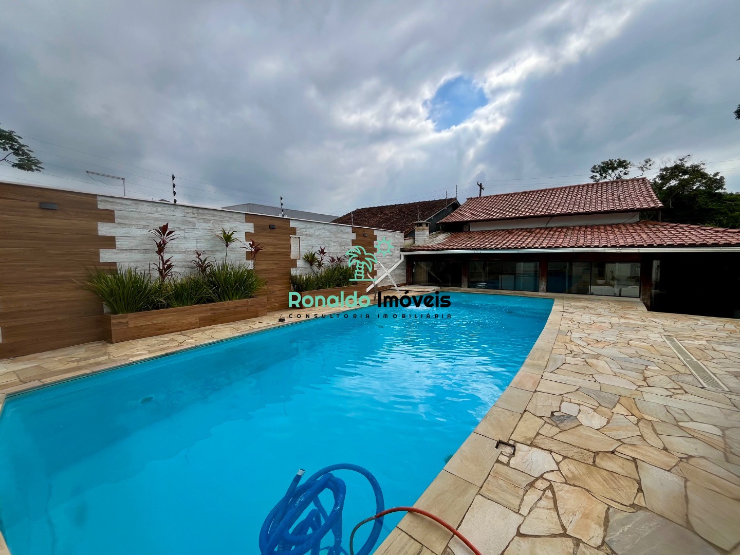 Casa, 2 quartos, 224 m² - Foto 2