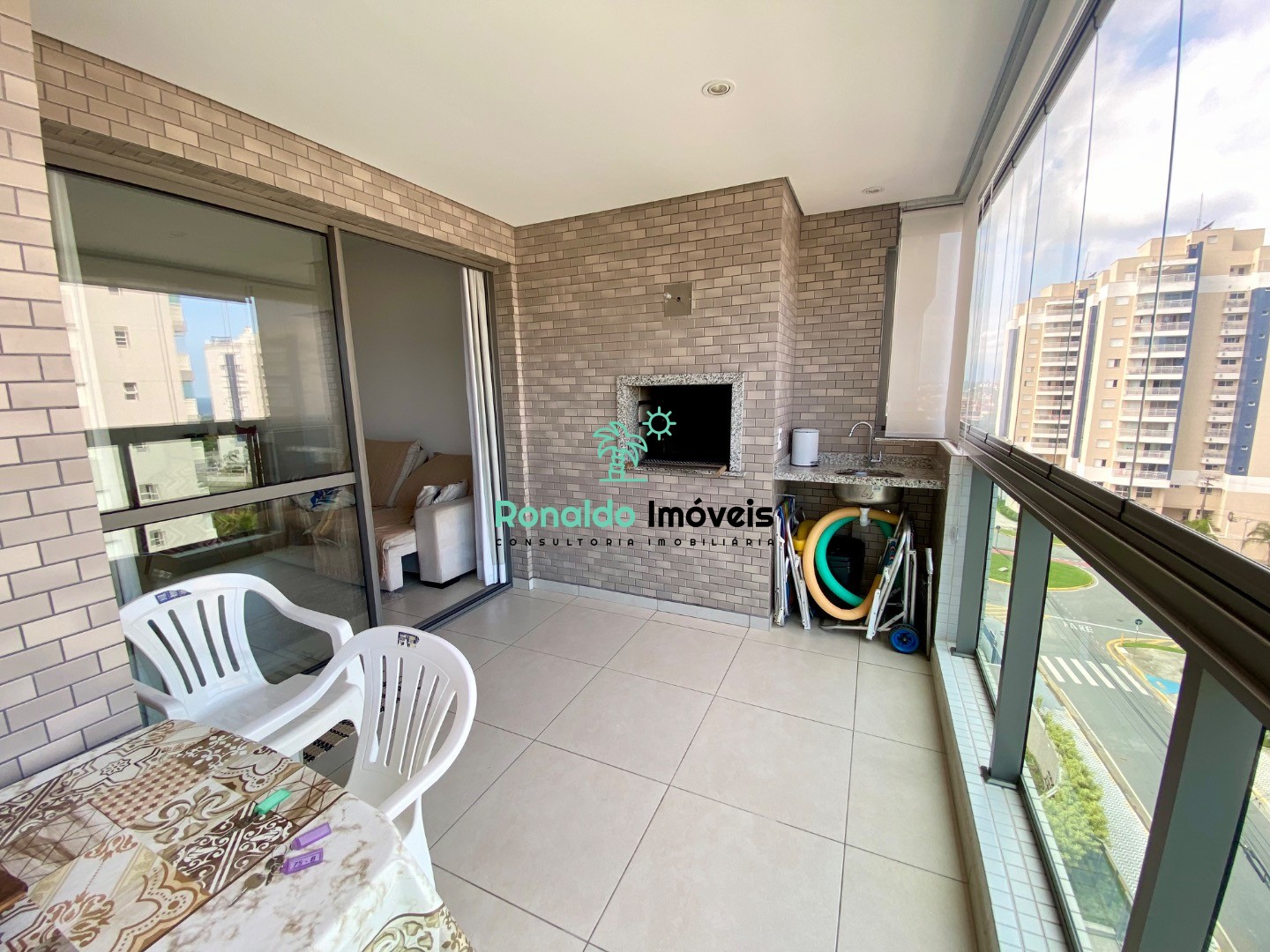 Apartamento, 3 quartos, 95 m² - Foto 2
