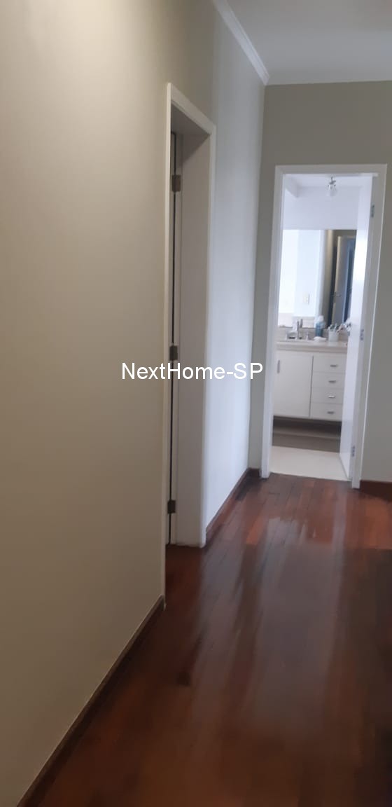 Apartamento à venda com 4 quartos, 240m² - Foto 17