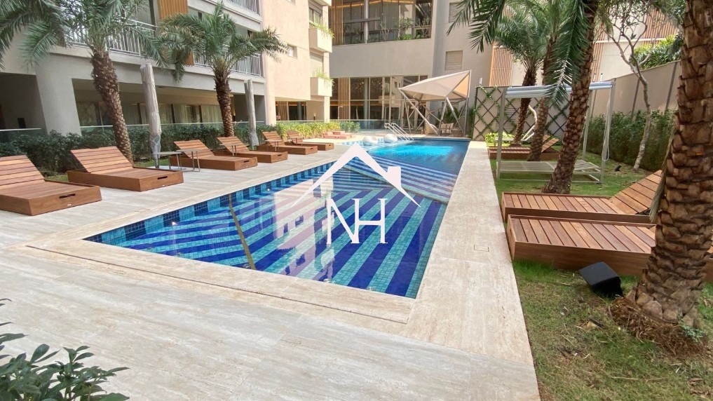 Apartamento, 3 quartos, 272 m² - Foto 2