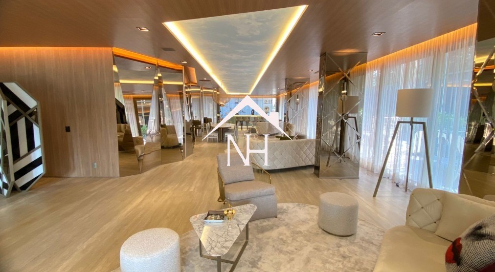 Apartamento, 3 quartos, 272 m² - Foto 1