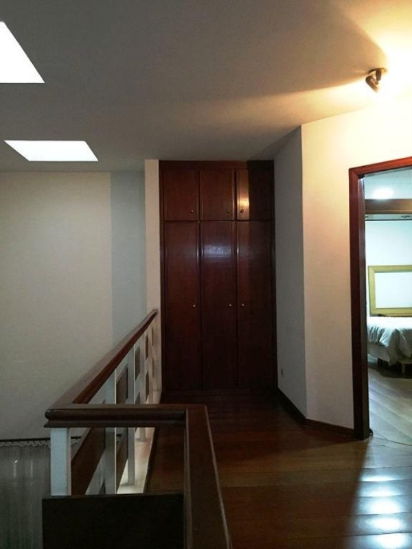 Sobrado à venda com 4 quartos, 345m² - Foto 36