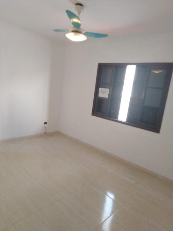 Casa à venda com 3 quartos, 340m² - Foto 24