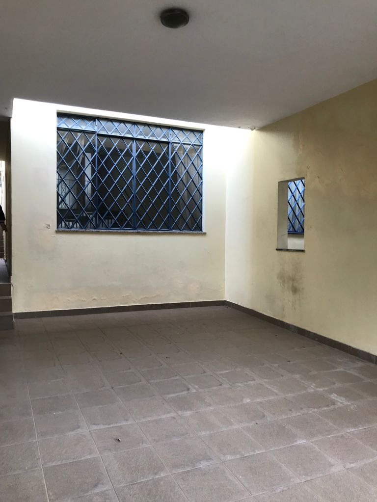 Sobrado à venda com 3 quartos, 205m² - Foto 1