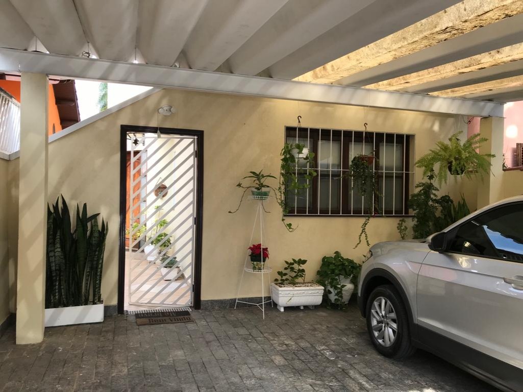 Sobrado à venda com 3 quartos, 387m² - Foto 1