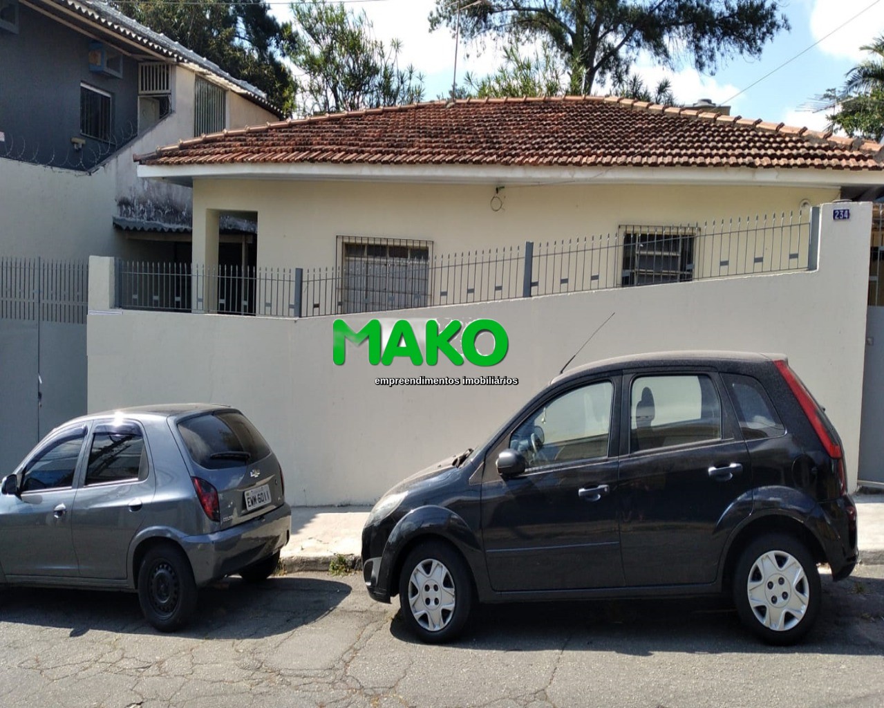 Casa para alugar com 2 quartos, 150m² - Foto 1